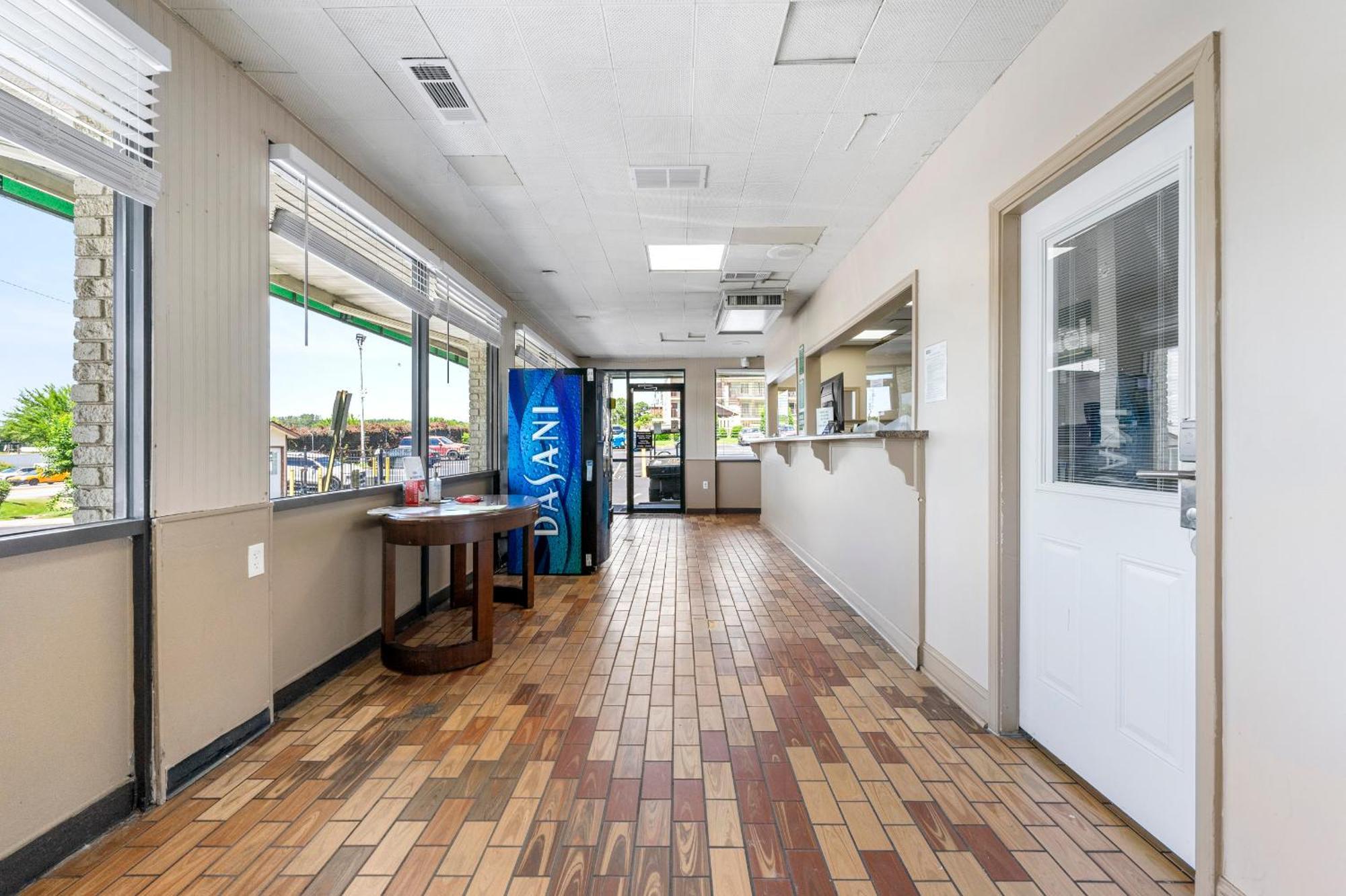 אטלנטה Budgetel Inn And Suites מראה חיצוני תמונה
