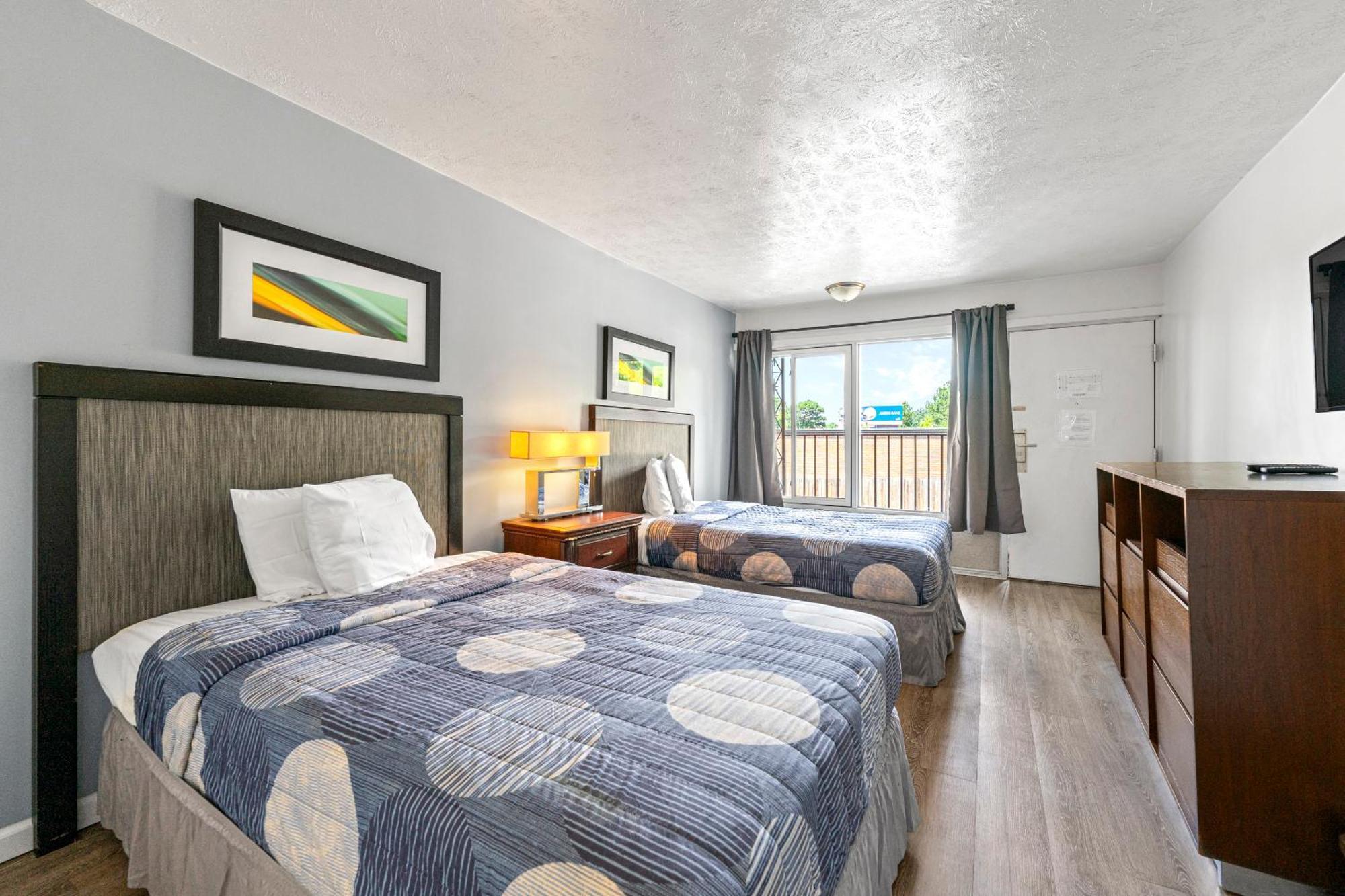אטלנטה Budgetel Inn And Suites מראה חיצוני תמונה