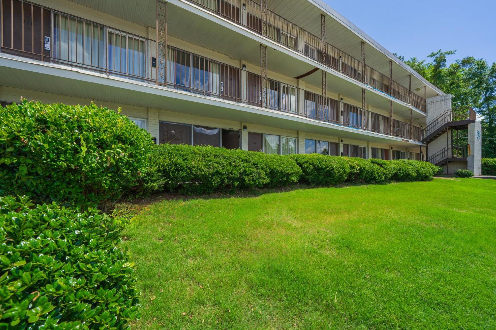 אטלנטה Budgetel Inn And Suites מראה חיצוני תמונה